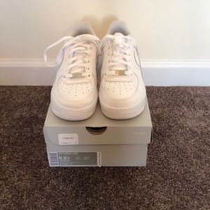 BRAND NEW Nike Air Force 1 Boys Size 6.5 White